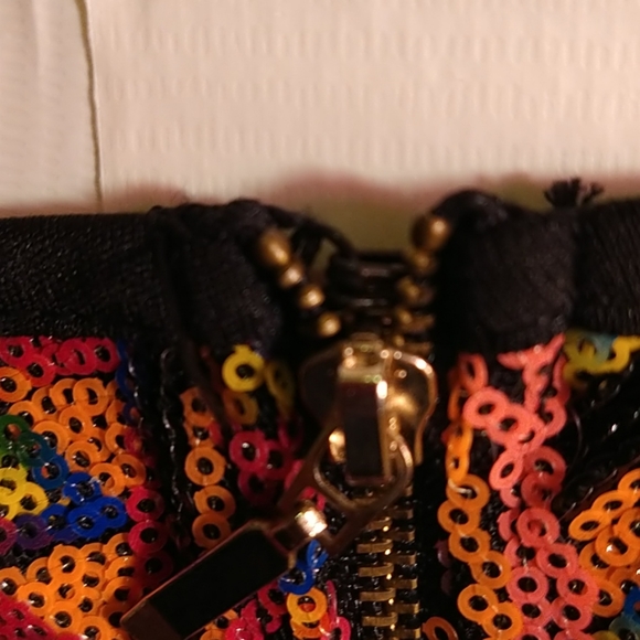 Forever 21 Sequin short - Picture 5 of 5